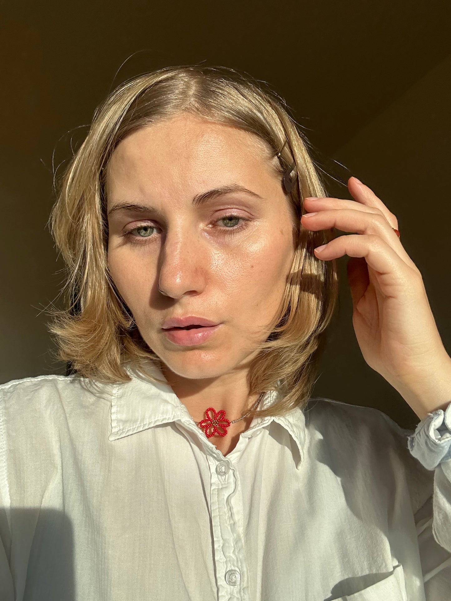 Red flower choker